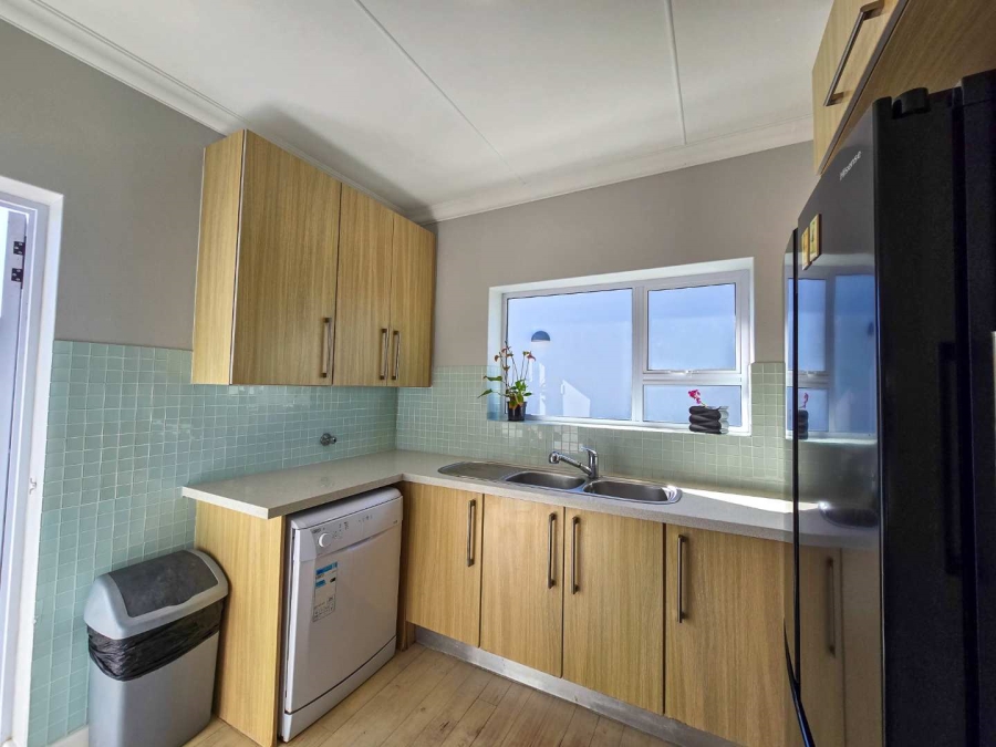 4 Bedroom Property for Sale in Stilbaai Oos Western Cape